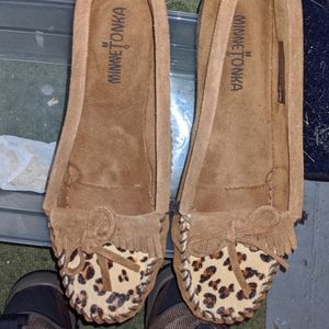 Minnetonka suede moccasins